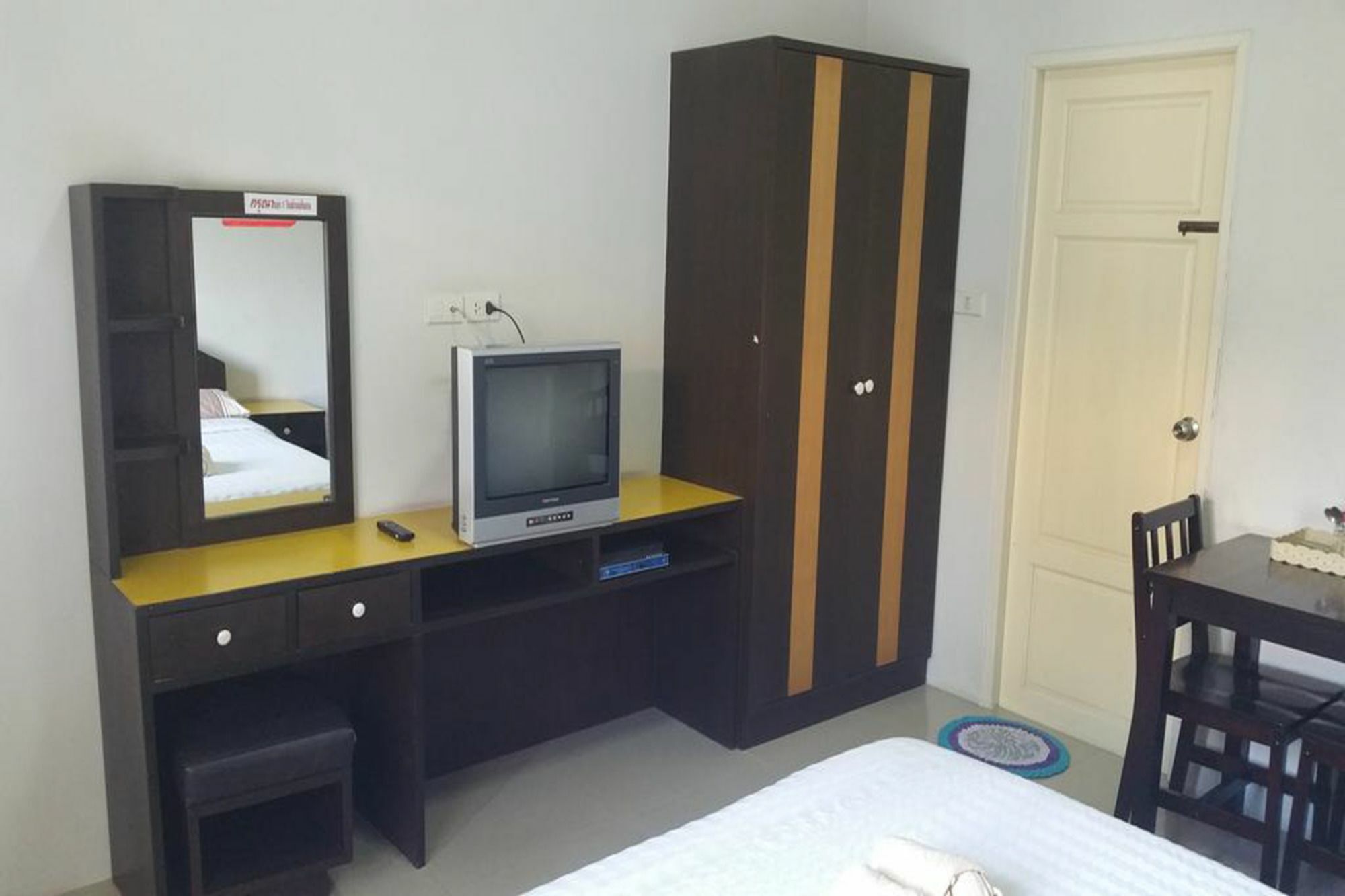 Charoen Apartment Hotel Trang Eksteriør bilde