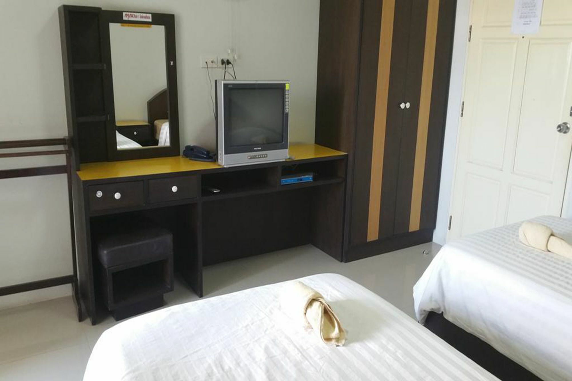 Charoen Apartment Hotel Trang Eksteriør bilde